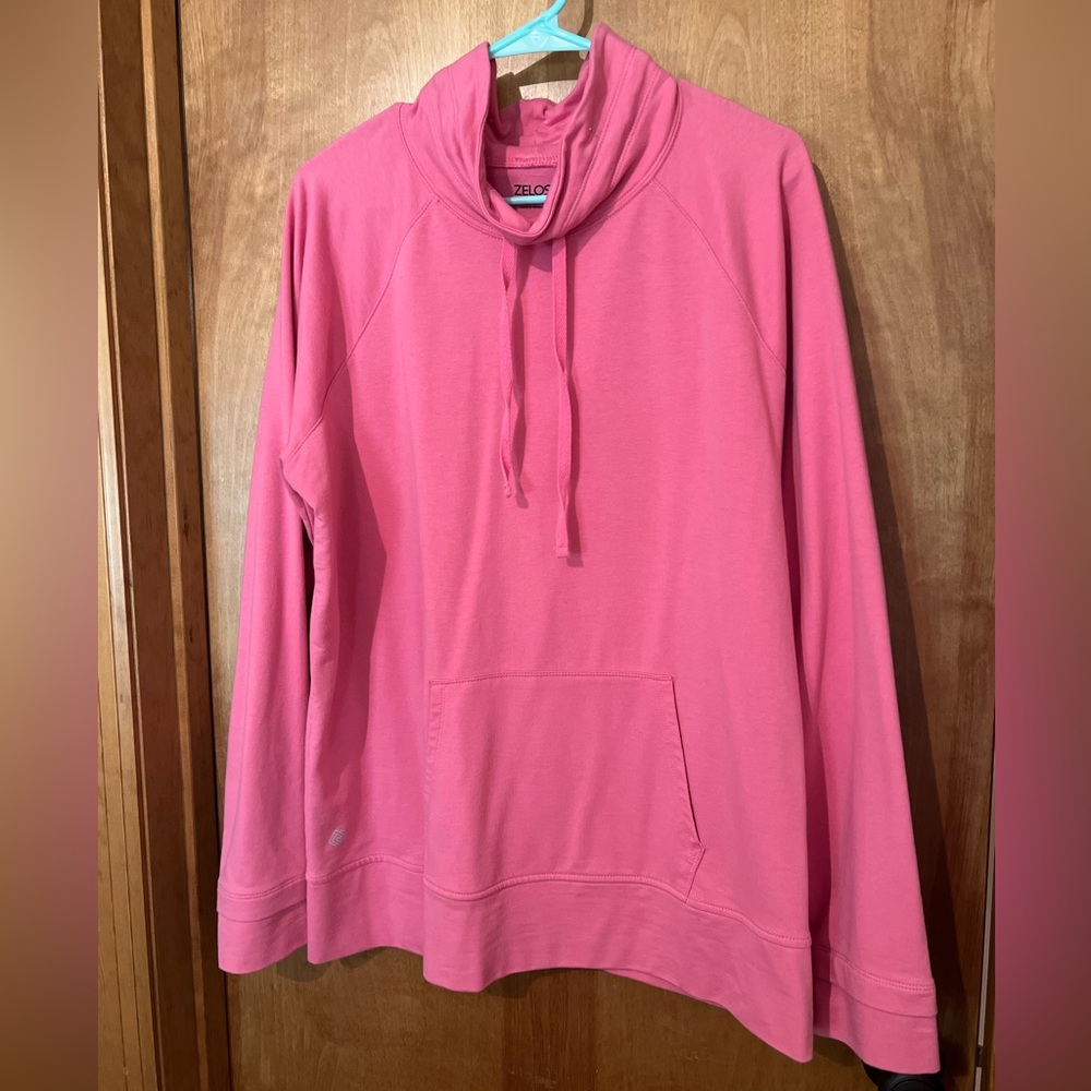 Zelos Athletic Pullover